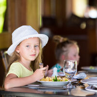 Casi la mitad de los padres de niños con alergias alimentarias presentan síntomas de ansiedad y estrés postraumático
