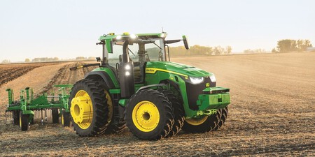 John Deere 2