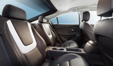 Opel Ampera asientos traseros