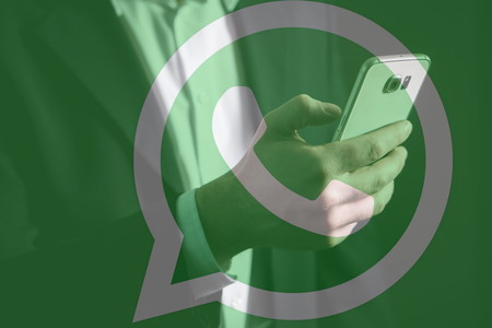 El modo multidispositivo de WhatsApp descargará y sincronizará los chats donde esté activo, según WABetaInfo