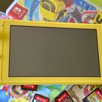 Disfruta del catálogo de Nintendo gastando muy poco con esta oferta de Switch Lite