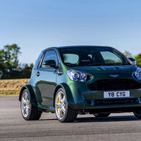 Vuelve el pequeño urbano Aston Martin Cygnet, ahora con el 4.7 litros V8 atmosférico de un Vantage S