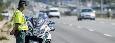 Hace tanto calor que los motoristas de la Guardia Civil solo piden una cosa para el verano: un coche con aire acondicionado