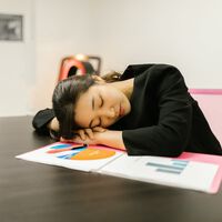 Inemuri: así es la siesta japonesa que te ayuda a recuperar energía y productividad en cinco minutos