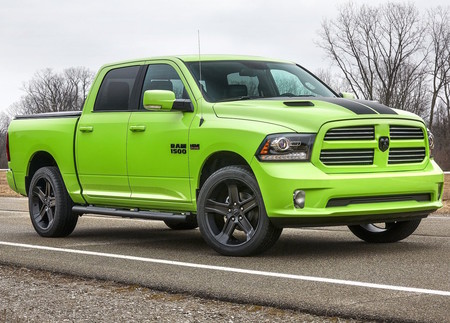 RAM 1500 Rebel Blue Streak y Sublime Sport, por si aparte de trabajar necesitas llamar la atención