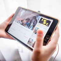 Los niños de Portugal empezaron a hablar como brasileños por culpa de YouTube: el fenómeno detrás de Felipe y Luccas Neto 