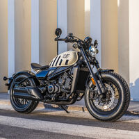 Ni Harley-Davidson ni Indian. La moto china que parece una americanada y rompe cuellos por menos de 6.500 euros se la acaba de sacar de la manga CFMoto