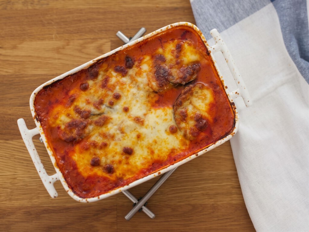 Parece una lasaña, pero no lleva pasta y se hace con solo tres ingredientes