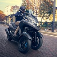 El triciclo Yamaha Tricity 300 llegará en julio por 7.999 euros y se podrá conducir con el carnet de coche
