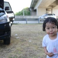A tu hijo no le gusta que te portes mal cuando conduces, y si se lo preguntan... va y lo dice