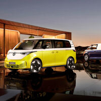La Volkswagen ID. Buzz ya tiene precios: una furgoneta eléctrica de hasta 414 km de autonomía con variante Cargo y de pasajeros