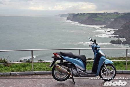 Honda Scoopy SH300i