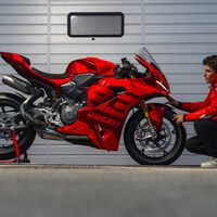 Ducati creía que teniendo a Marc Márquez y ganando en MotoGP venderían más motos. Los números dicen lo contrario 