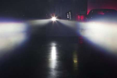Tras las luces led, el rayo láser de Audi