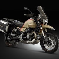 La Moto Guzzi V85 TT Travel cuesta 12.340 euros y permite recorrer 400 km sin parar
