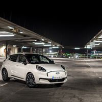 Probamos el Ford Puma Gen-E: parece que no corre, y eso le convierte en uno de los mejores SUV pequeños eléctricos