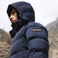 Aprovecha las rebajas de Napapijri y llévate una gran variedad de chaquetas de temporada con hasta un 40% de descuento