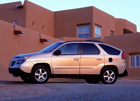Pontiac Aztek, el bicho raro se convierte en objeto de deseo: así de caros se venden algunos hoy