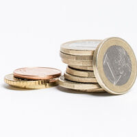 Cae el salario medio, y mucho más de lo que indican las estadísticas