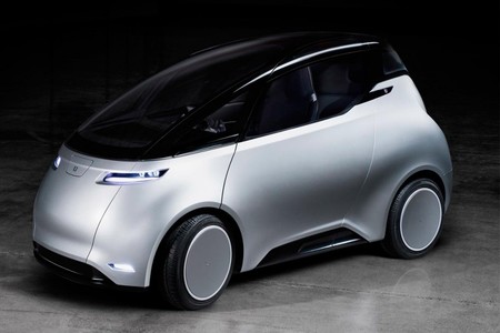 Abiertos los pedidos del Uniti One: el mini coche eléctrico con hasta 300 km de autonomía parte de los 17.767 euros