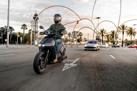 Ray 7 7 2022 Scooter Electrico 004