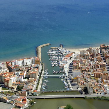 Ni Peñíscola ni Gandía. El pueblo con más ambiente de Valencia es este con playas larguísimas y esencia marinera 