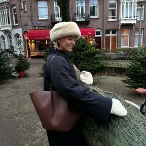 Decathlon vende la parka de nieve impermeable que triunfa en el asfalto este invierno porque es fácil de combinar 