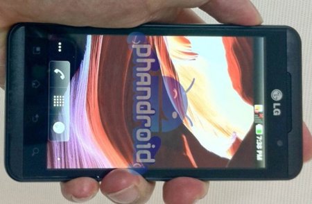 LG Optimus 3D por primera vez en vivo
