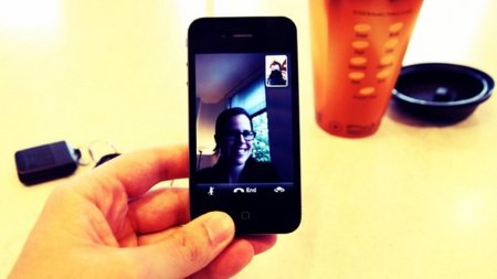 Todo apunta a que Skype ofrecerá videoconferencia para el iPhone 4 en el CES