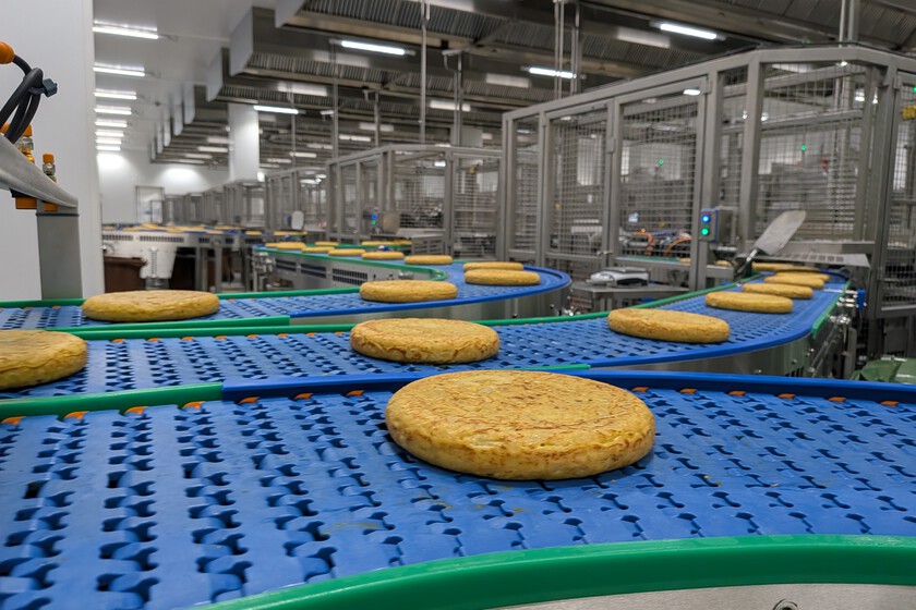 Visitamos la fábrica de Navarra donde se hacen las tortillas de patatas de Mercadona: elaboran una y media por español al año