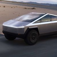 Elon Musk revela cambios en la Tesla Cybertruck de producción: será un 3% más pequeña y con más capacidades todoterreno