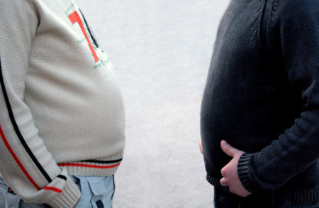 Factores que favorecen la acumulación de grasa en el abdomen
