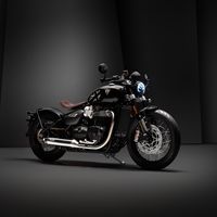 ¡Espectacular! La Triumph Bobber TFC radicaliza el custom británico con 87 CV, Öhlins y semimanillares