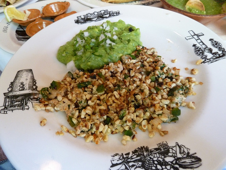 Qué comer en México: escamoles