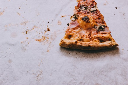 Algunos alimentos pueden disparar tu migraña, esto es lo que dice la ciencia