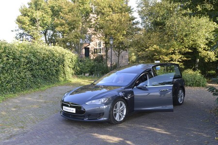 Coche Funebre Tesla Model S