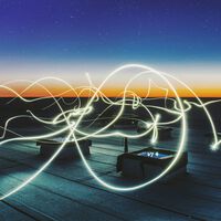 La Universidad de Stanford ha presentado una batería líquida excepcional: es capaz de superar los problemas del hidrógeno 