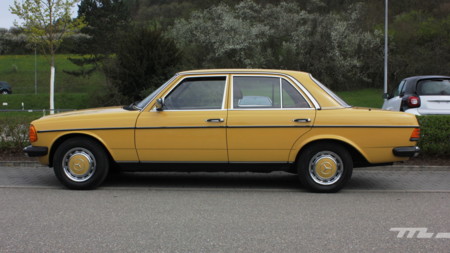 Mercedes Benz 230 100