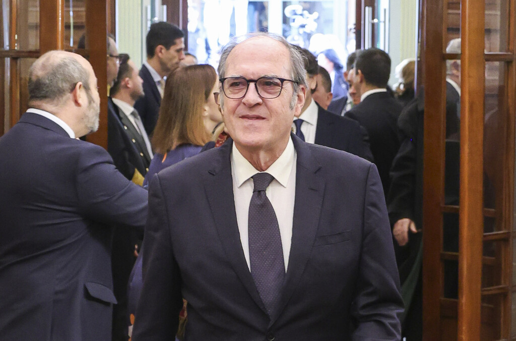 Ángel Gabilondo, 77 años: “Suelo desayunar un café con leche, pan tostado con aceite de oliva y un zumito de naranja” 