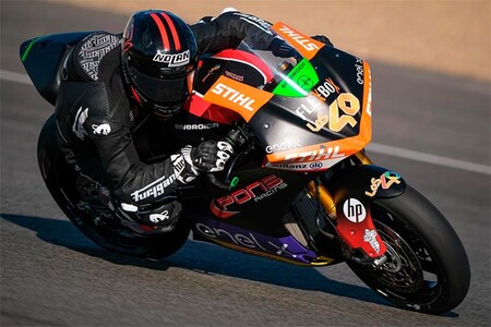 Jordi Torres se estrena en MotoE y queda a un paso de ser el primer rey español de las motos eléctricas