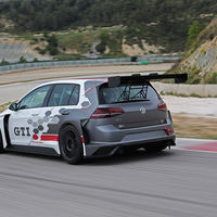 Si acudes al GTI Day podrás dar un paseo a bordo del Golf GTI TCR de 350 hp