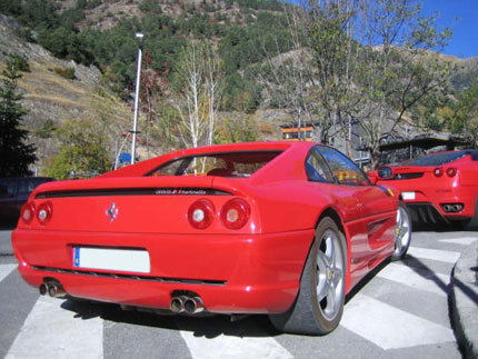 Concentración Ferrari en Andorra