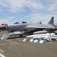 Caça F-35 se tornou uma dor de cabeça para os países compradores; China tem um substituto para oferecer 