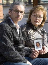 Un conductor implicado en la muerte de un joven de 17 años que iba en bici pide 20.000 euros a sus padres para reparar su Audi A8