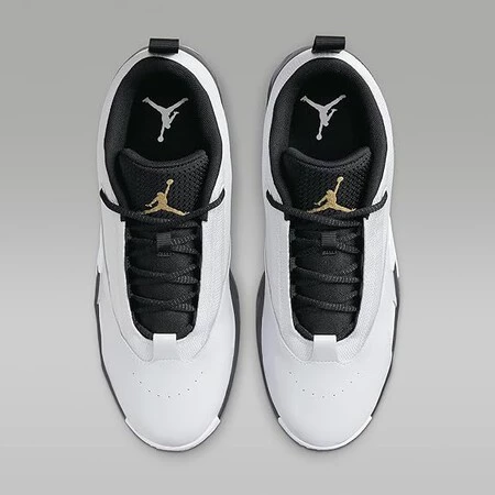 jordan max aura 6
