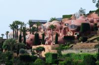 El hotel literalmente surrealista que puedes encontrar al sur de Francia: Palais Bulles 