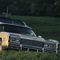 Mitad jet privado, mitad coche fúnebre con aire camper y con seis ruedas: así era la oficina rodante más loca de los años 70	