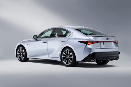 Lexus Is 2021 Mexico 24