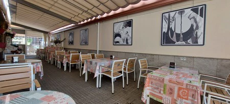El Restaurante De Camas Donde Siempre Come Sergio Ramos Pide La Ensalada De Pollo Con Manzana Y El Solomillo