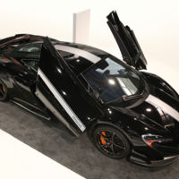 Este es el McLaren 675LT JVCKenwood que celebra en el CES los 25 años de colaboración entre las dos marcas